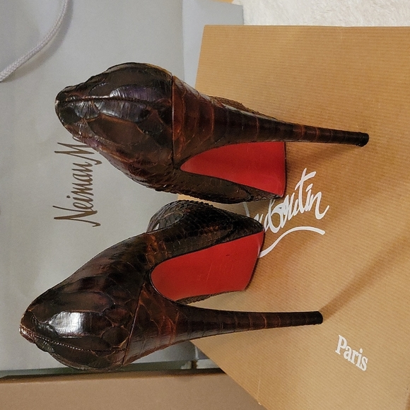 Christian Louboutin Leather Animal Print Pumps - Excellent Condition - Picture 4 of 7